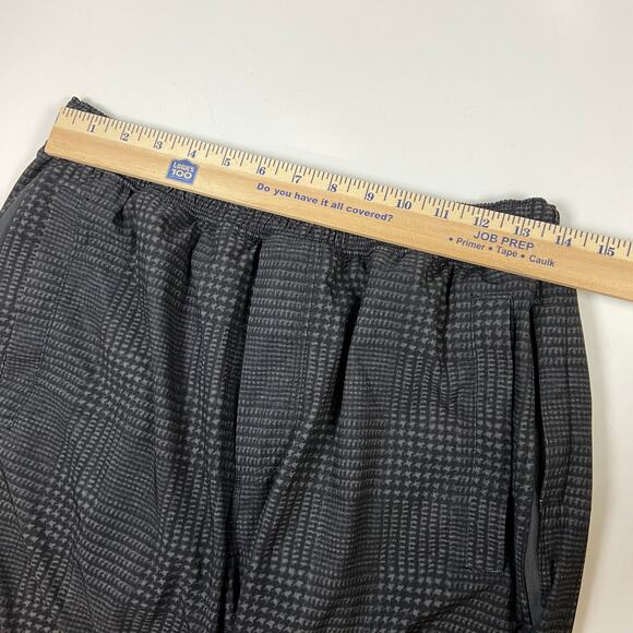 Lululemon Men's Shorts Lined Large Size Large - Picture 5 of 9